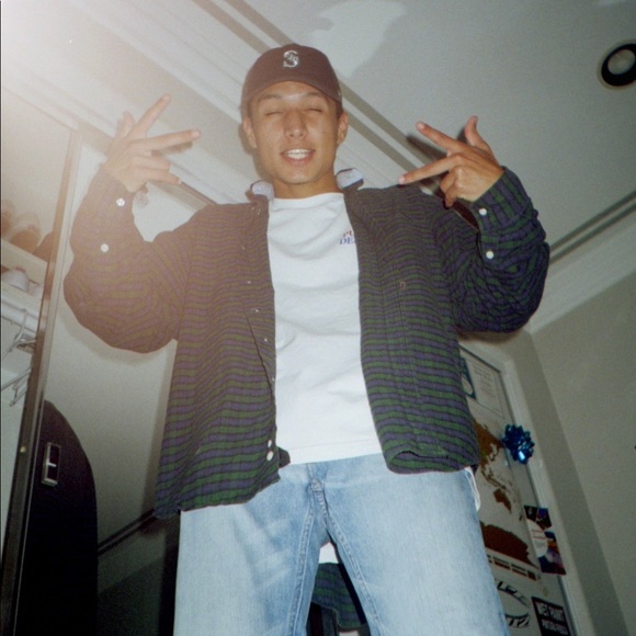 Meet your Posher, Kenney - Picture 1 of 1